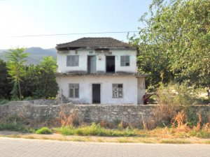 Köy Konağı'na Hulki Karakaya’nın ismi verildi