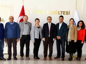 Aydın’da yerel gazetelere destek ziyaretleri sürüyor