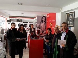 Didim’de avukatlar çekincelerini broşürle anlattı