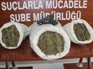 Uyuşturucu Tacirleri polisten kaçamadı