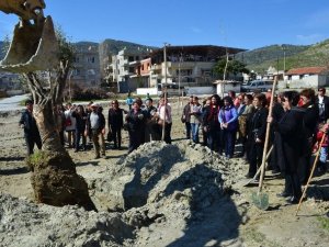 Söke’de öldülen kadınların anıları Anıt Parkta yaşayacak