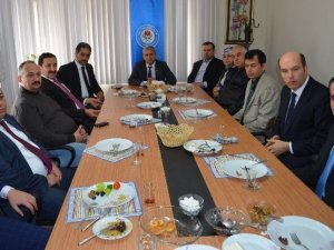 Atay, Eğitim Bir-Sen Aydın Şubesi üyeleriyle bir araya geldi