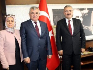 Cengiz Altıntaş,  Vali Erol Ayyıldız’ı ziyaret etti