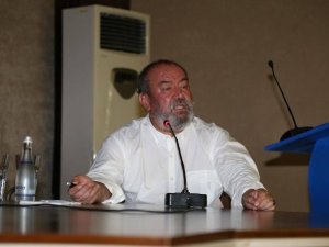 İzmir Dokuz Eylül Üniversitesi Öğretim Görevlisi Şükrü Tül hayatını kaybetti