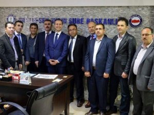 AK Parti’li Erürker Aydın Memur-Sen’i ziyaret etti