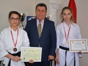 Anadolu Yıldızlar Ligi karate branşında iki derece