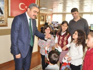 Başkan Alıcık, başarılı öğrencileri ödüllendirdi