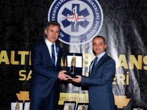 Kasım Çetin, yılın il sağlık müdürü seçildi
