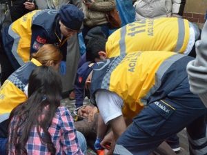 Minibüs Sürücüsü Çarpıp Kaçtı