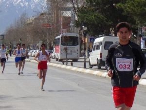 Erzincan’da Polis Koşusu