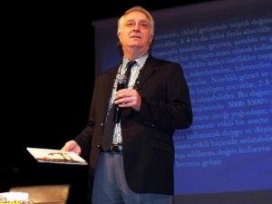 Prof. Dr. Sever: "Her Kitap Çocuk İçin Bir Kanattır"