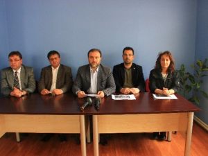 Eskişehir Eğitim Bir-sen 1 No’lu Şube Başkanı Karaman: "Serkan Öz’ün Acısını Yaşıyoruz"