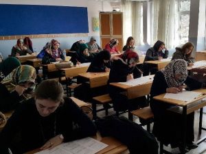 Gümüşhane’de Velilere Kitap Okuma Yarışması Yapıldı