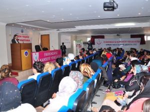 Şırnak’ta ’Kanserden Korunma Yolları’ Konferansı