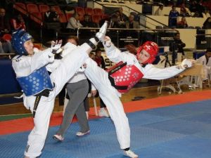 Manisa’da Taekwando Şöleni Başladı