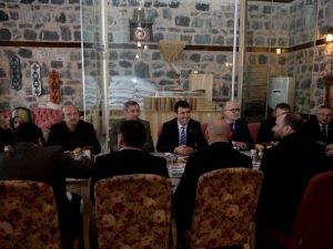 Başkan Dündar Muhtarlarla Bir Araya Geldi
