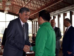 Rektör Taşaltın, Personelin Tebriklerini Kabul Etti