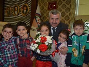 Körfez Belediyesi Şefkat Çocuklarını Ağırladı