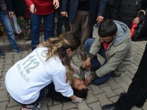 Otomobilin Çarptığı Öğrenci Yaralandı