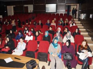 Cizre’de Kadınlara Kanser Ve Kanserle Mücadelenin Önemi Anlatıldı