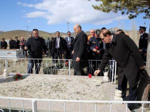 Rektör Coşkun, Şehit Gürcan Yavuz’u Anma Törenlerine Katıldı