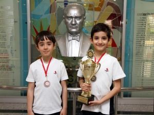 Özel Sanko İlkokulu Öğrencilerinin Satranç Başarısı