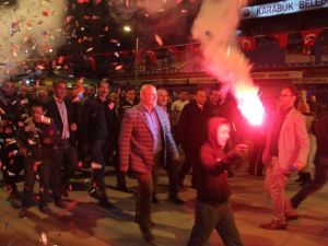 AK Parti’den Adayına Çoşkulu Karşılama
