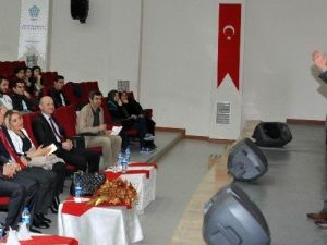 NEÜ’de “Bir Turizmcinin Başarı Hikayesi” Konferansı Düzenlendi