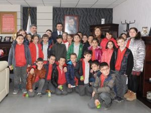 Saffet Şeker İlkokulu Öğrencileri Başkan Bakıcı’yı Ziyaret Etti