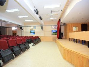 Sultangazi Belediyesi’nden Okullara 13 Yeni Konferans Salonu