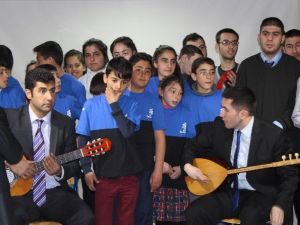 Emniyet Müdürü Ve Kaymakamdan Otizmli Çocuklara Ziyaret