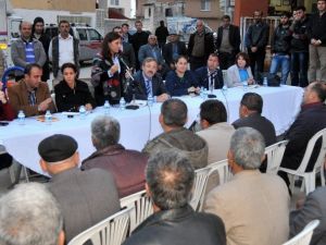Akdeniz Belediyesi’nin Mahalle Toplantıları Devam Ediyor