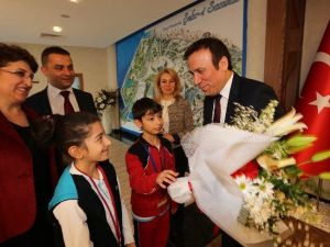 Başkan Genç’in Minik Misafirleri