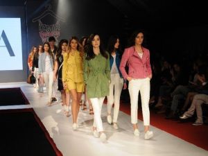 Moda’nın Kalbi Karşıyaka’da Attı