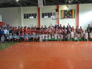 Voleybol Turnuvasında Kupa Karşyaka’nın Oldu