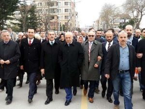 AK Parti Yalova’da Sahaya İndi: Hedef 2-0