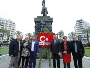 İzmirli Romanlardan Çifte Kutlama