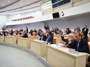 Meclis Toplantısı’nda 2014 Yılı Faaliyet Raporu Kabul Edildi