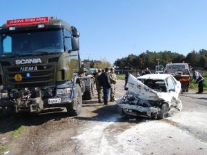 Otomobil Askeri Araca Çarptı: 1 Yaralı