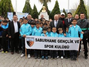 Emniyetten 250 Öğrenciye ‘Hayata Bağlı Ol’ Desteği