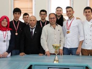 MSKÜ Aşçıları Madalya İle Döndü