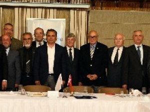 Başkan Uysal, Eğitim Gönüllüleri İle Buluştu