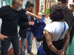 Alper Türedi’den Lösemili Çocuklara Moral Ziyareti