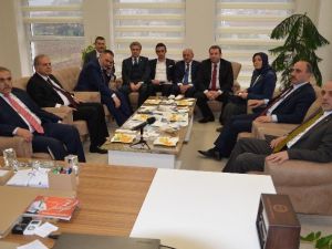 Adaylardan Erenler Belediyesine Ziyaret