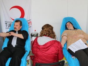 Saruhanlı Belediye Personeli Kan Bağışladı