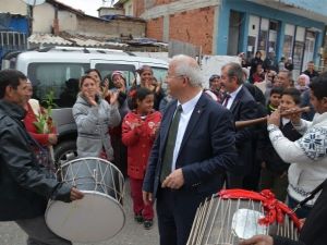 Torbalı’da Dünya Romanlar Günü’ne Coşkulu Kutlama