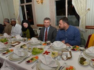 Şairler Üsküdar’da Yemekte Buluştu