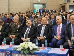 Kırıkkale’de “1. Uluslararası Savunma Sanayi Sempozyumu” Başladı.