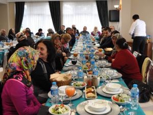 Şehit Aileleri Onuruna Yemek Programı