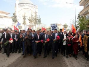 AK Partililer, Teşekkür Yürüyüşü Yaptı